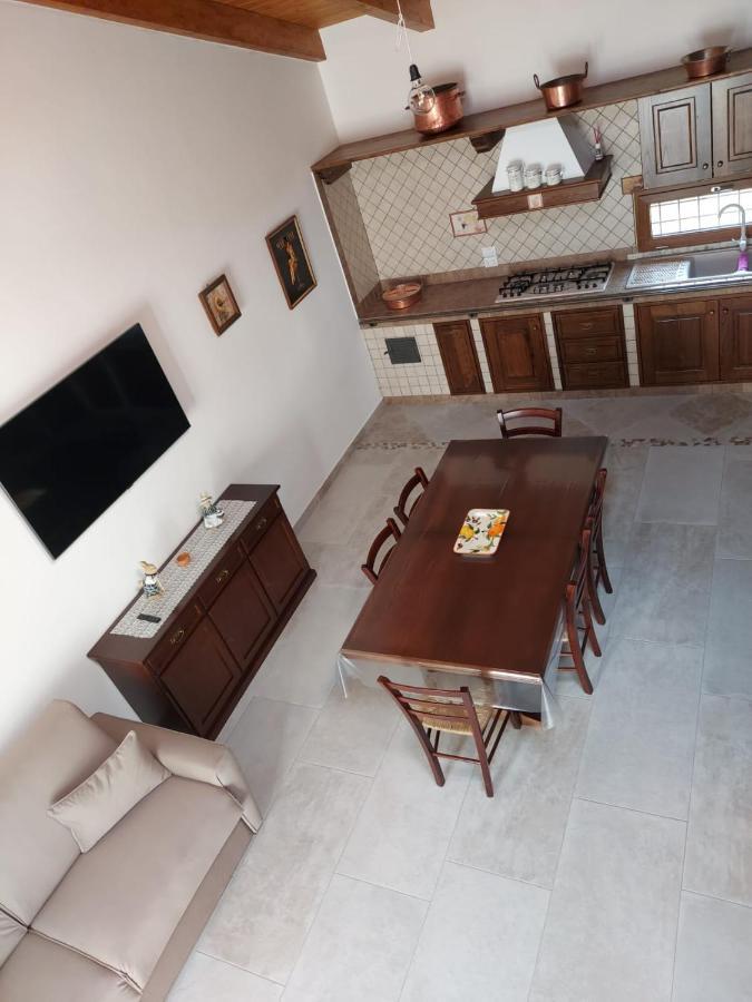 Santo Stefano del Sole La Casa Sull'Aia,Av Bed & Breakfast エクステリア 写真